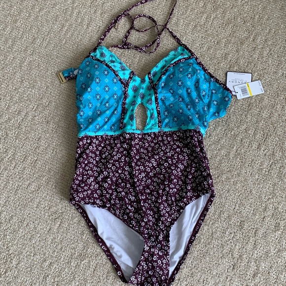 NWT bohemian style one-piece - Picture 3 of 4
